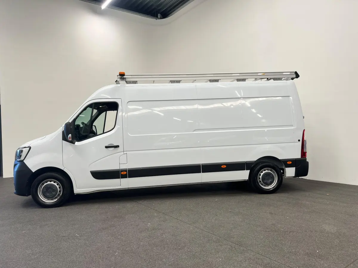 T35 2.3 dCi 150 L3H2 Energy Comfort Airco Cruise Control Navigatie Trekhaak Ladder + Imperiaal