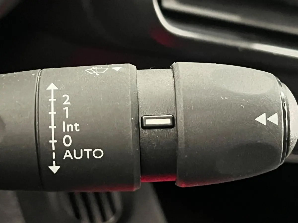 1.5 BlueHDi 100PK L2 Airco Cruise Control Navigatie Apple Carplay/Android Auto