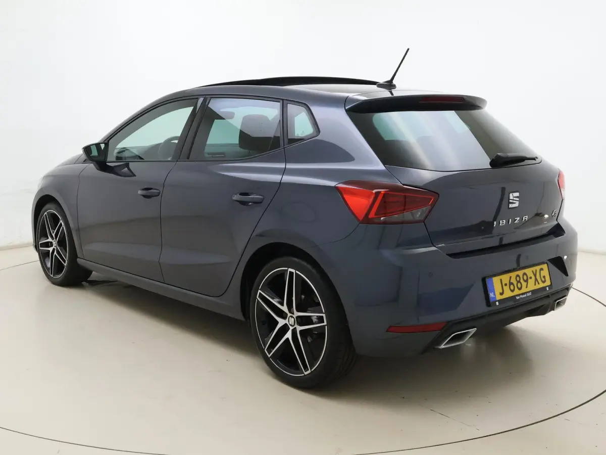 1.0 TSI FR Business Intense Plus 116PK | BEATS AUDIO | STOELVERWARMING | PANORAMADAK | NAVIGATIE