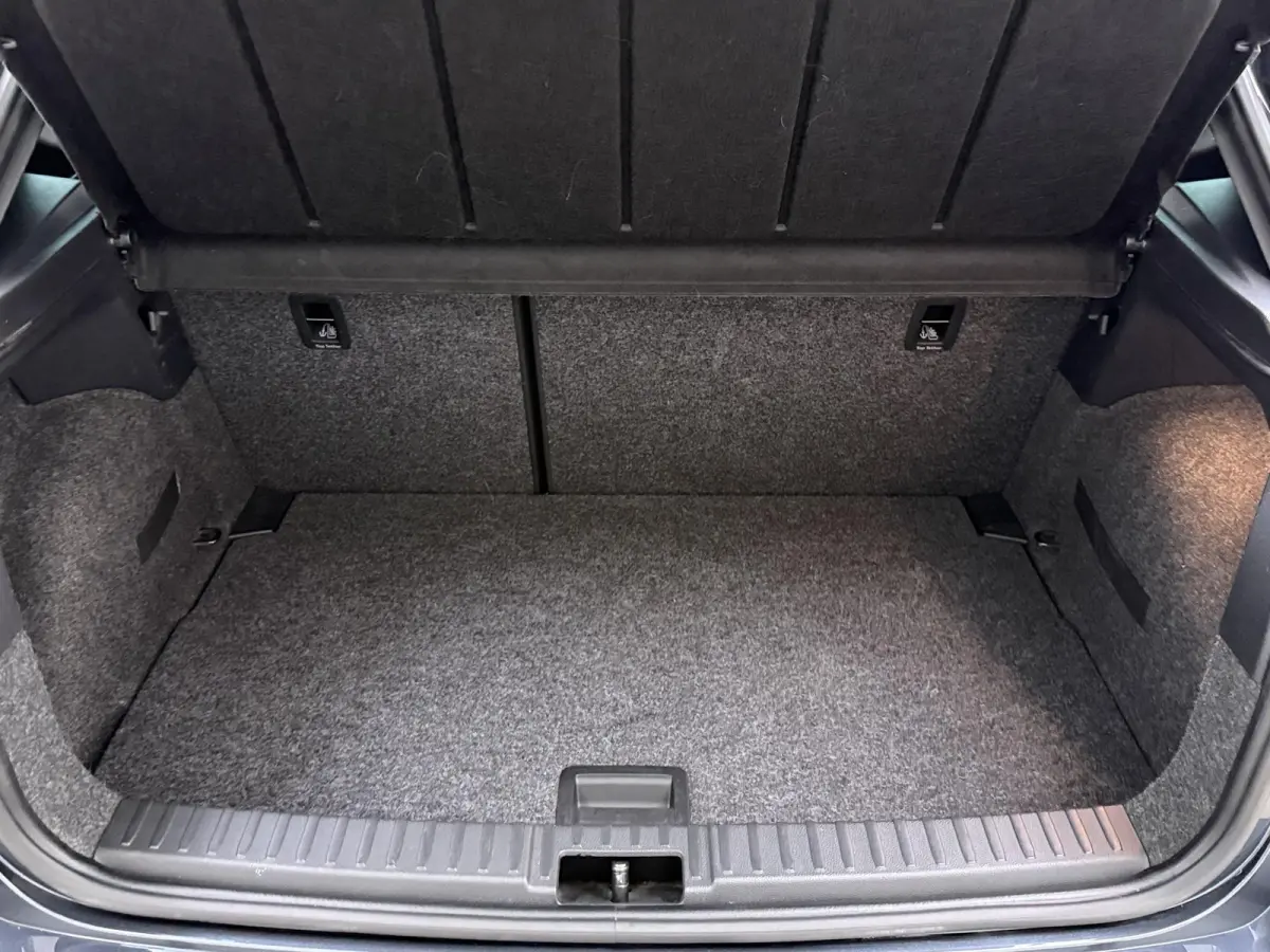 1.0 TSI FR Business Intense Plus 116PK | BEATS AUDIO | STOELVERWARMING | PANORAMADAK | NAVIGATIE