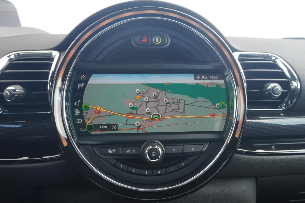 Cooper Richmond Park Edition | Harman Kardon | Panoramadak | Comfort Acces | Stoelverwarming | Trekhaak | Head-Up Display