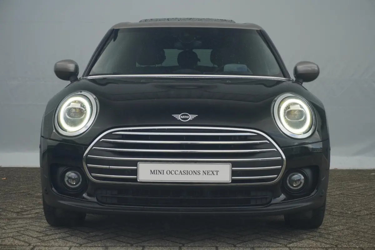 Cooper Richmond Park Edition | Harman Kardon | Panoramadak | Comfort Acces | Stoelverwarming | Trekhaak | Head-Up Display