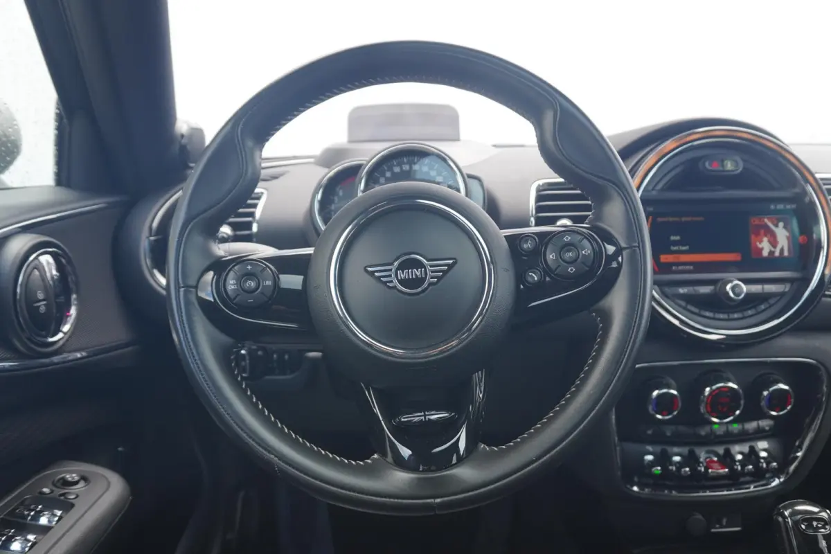 Cooper Richmond Park Edition | Harman Kardon | Panoramadak | Comfort Acces | Stoelverwarming | Trekhaak | Head-Up Display