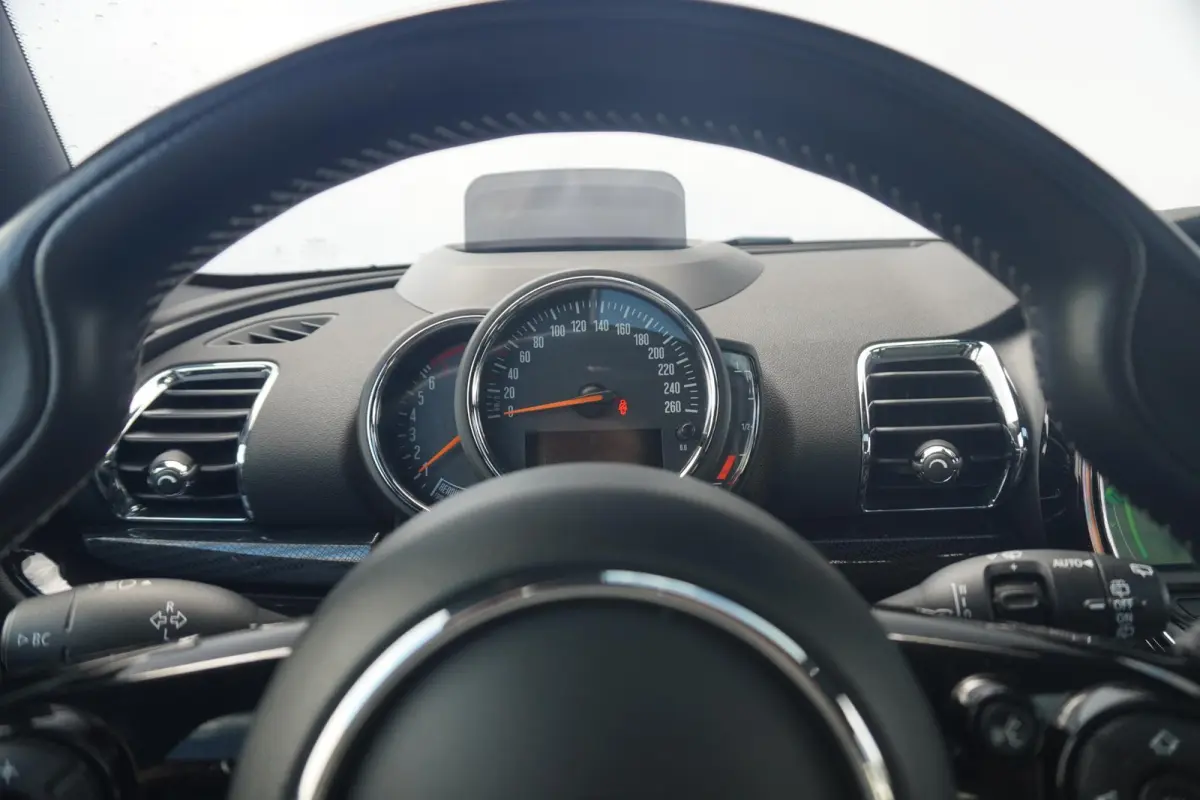 Cooper Richmond Park Edition | Harman Kardon | Panoramadak | Comfort Acces | Stoelverwarming | Trekhaak | Head-Up Display