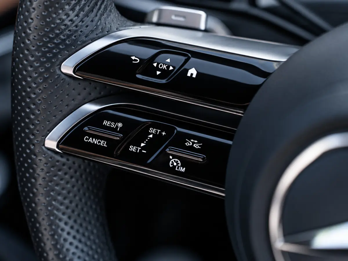 C200 AMG C63s|PANO|ACC|BURMESTER|19''|360°