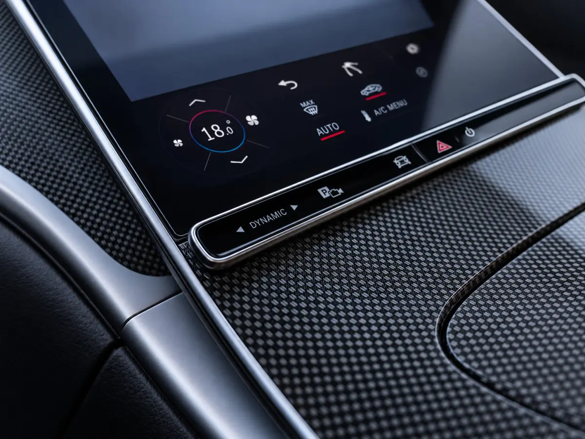 C200 AMG C63s|PANO|ACC|BURMESTER|19''|360°