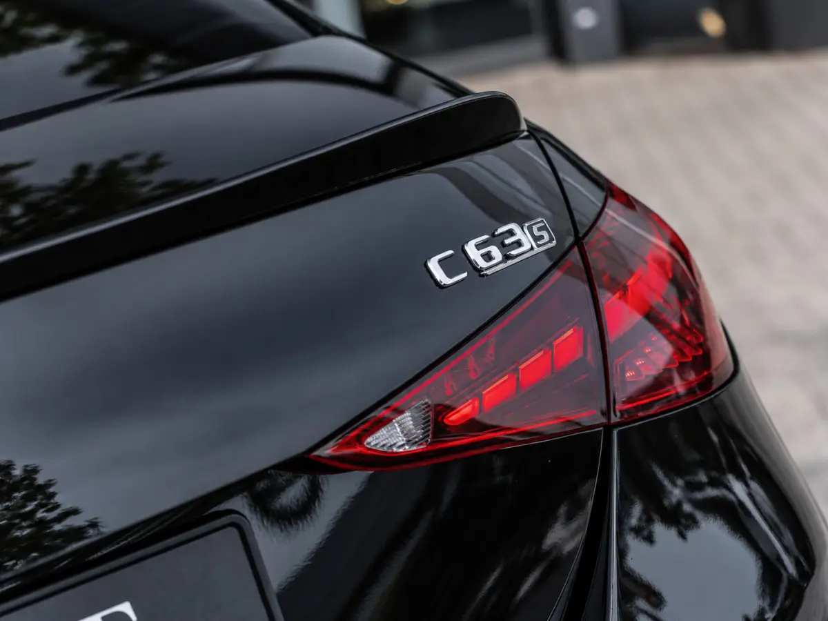 C200 AMG C63s|PANO|ACC|BURMESTER|19''|360°