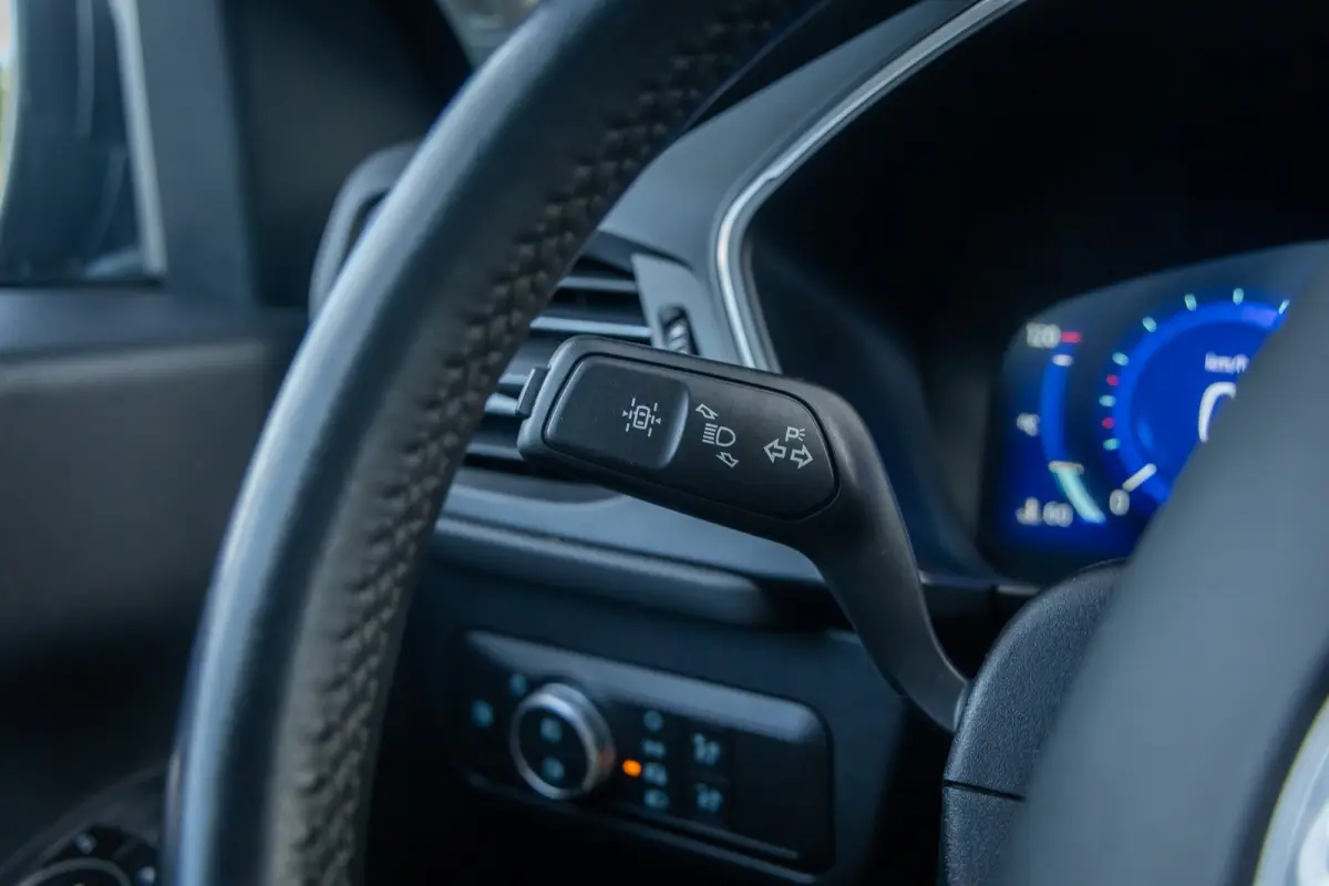 2.5 PHEV Titanium | 100% dealer o.h. | Trekhaak | Adaptieve cruise | Standkachel | Parkeercamera | Apple carplay / andriod auto