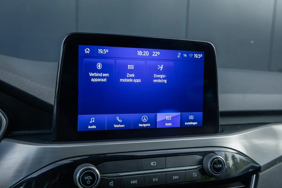 2.5 PHEV Titanium | 100% dealer o.h. | Trekhaak | Adaptieve cruise | Standkachel | Parkeercamera | Apple carplay / andriod auto