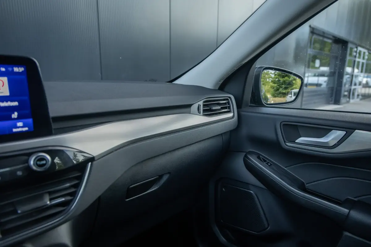 2.5 PHEV Titanium | 100% dealer o.h. | Trekhaak | Adaptieve cruise | Standkachel | Parkeercamera | Apple carplay / andriod auto