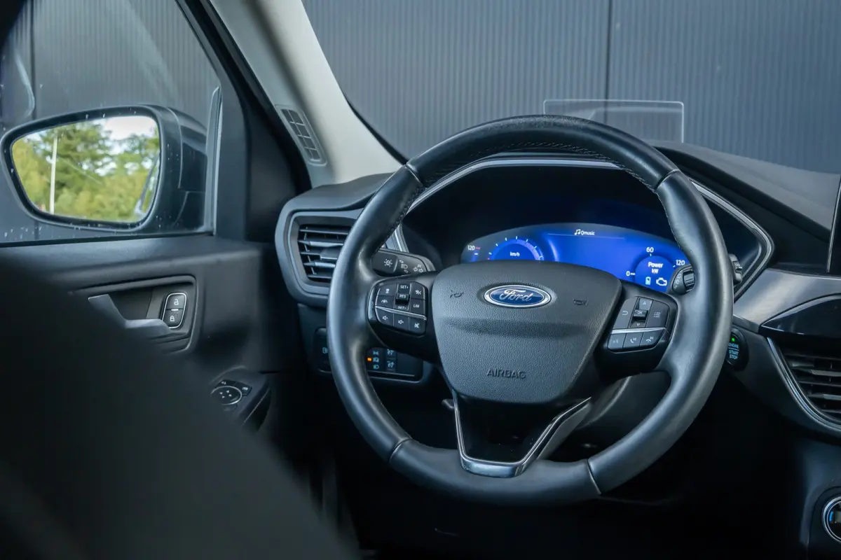 2.5 PHEV Titanium | 100% dealer o.h. | Trekhaak | Adaptieve cruise | Standkachel | Parkeercamera | Apple carplay / andriod auto