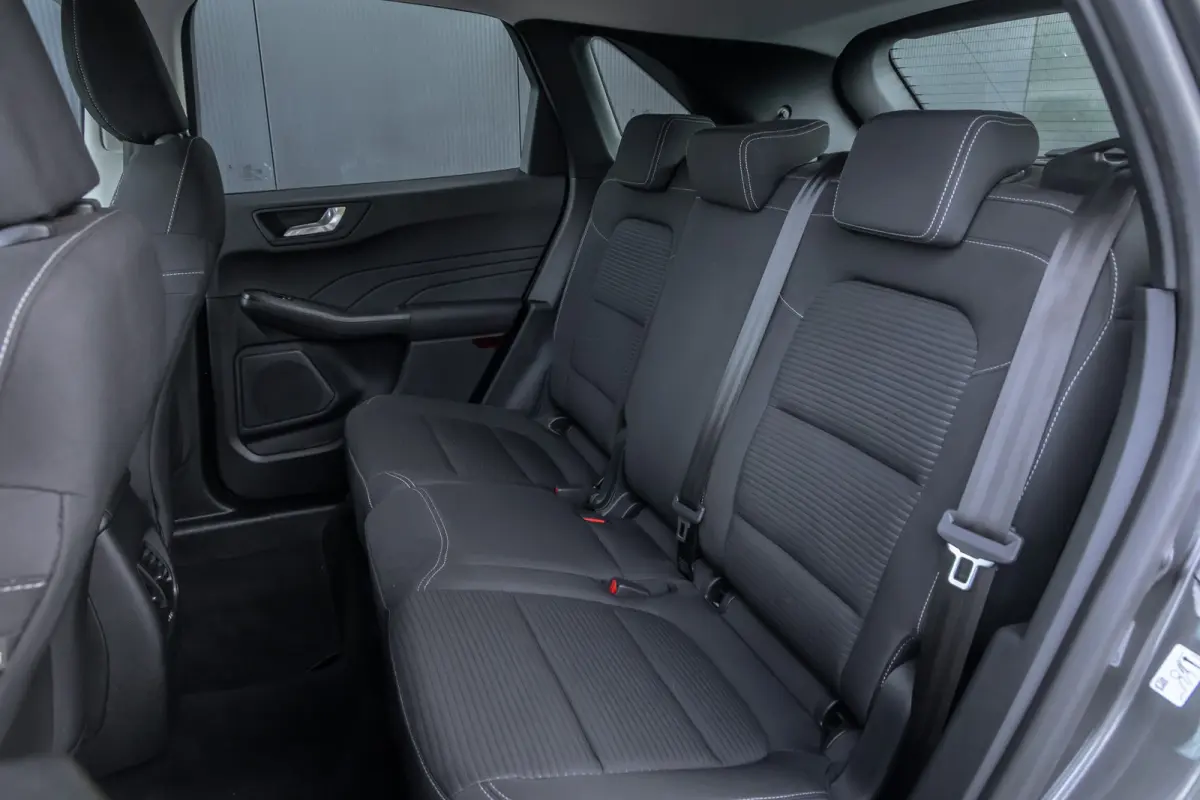 2.5 PHEV Titanium | 100% dealer o.h. | Trekhaak | Adaptieve cruise | Standkachel | Parkeercamera | Apple carplay / andriod auto