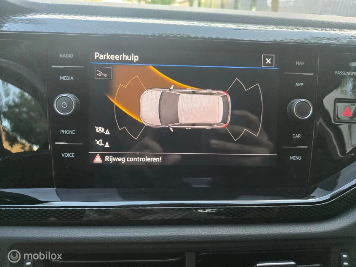 1.0 TSI Life Business IAPPLE CARI PDC I 57KM