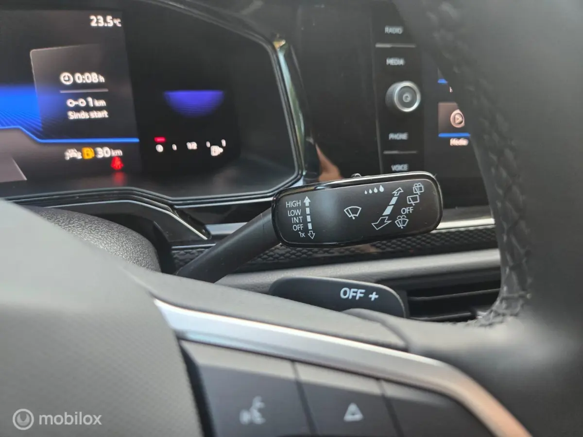 1.0 TSI Life Business IAPPLE CARI PDC I 57KM