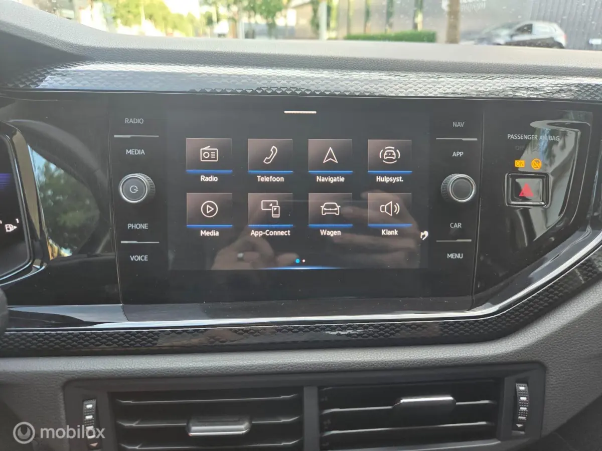1.0 TSI Life Business IAPPLE CARI PDC I 57KM