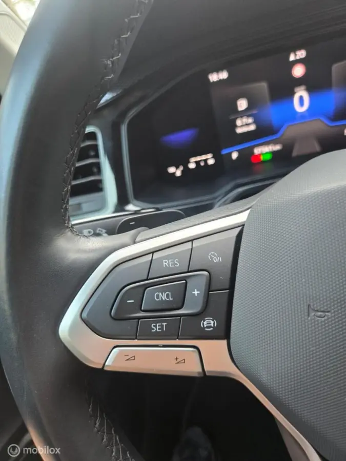 1.0 TSI Life Business IAPPLE CARI PDC I 57KM