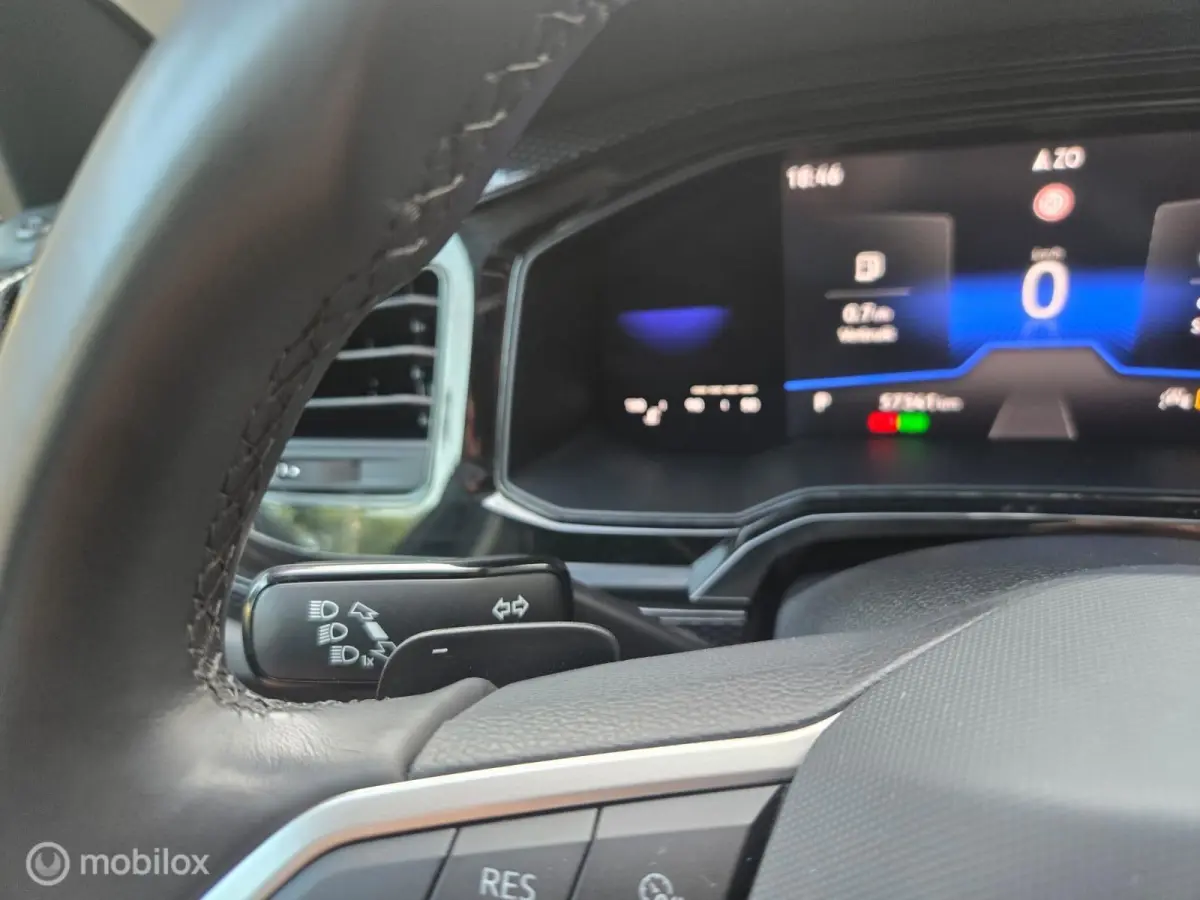 1.0 TSI Life Business IAPPLE CARI PDC I 57KM