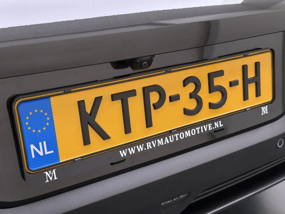 MAX 200KW | 68.8kwh | NIEUWE AUTO | PANORAMADAK | 20" LMV | 360° CAMERA | HEAD-UP DISPLAY | LEDEREN BEKLEDING | STOELVERWARMING | FULL OPTIONS | FABRIEKSGARANTIE T/M 2033 |
