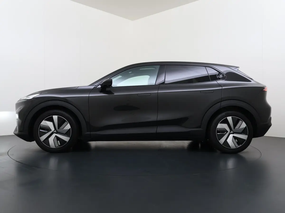 MAX 200KW | 68.8kwh | NIEUWE AUTO | PANORAMADAK | 20" LMV | 360° CAMERA | HEAD-UP DISPLAY | LEDEREN BEKLEDING | STOELVERWARMING | FULL OPTIONS | FABRIEKSGARANTIE T/M 2033 |
