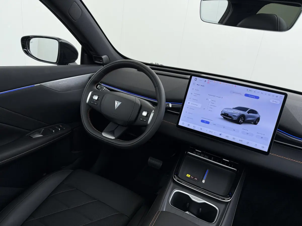 MAX 200KW | 68.8kwh | NIEUWE AUTO | PANORAMADAK | 20" LMV | 360° CAMERA | HEAD-UP DISPLAY | LEDEREN BEKLEDING | STOELVERWARMING | FULL OPTIONS | FABRIEKSGARANTIE T/M 2033 |