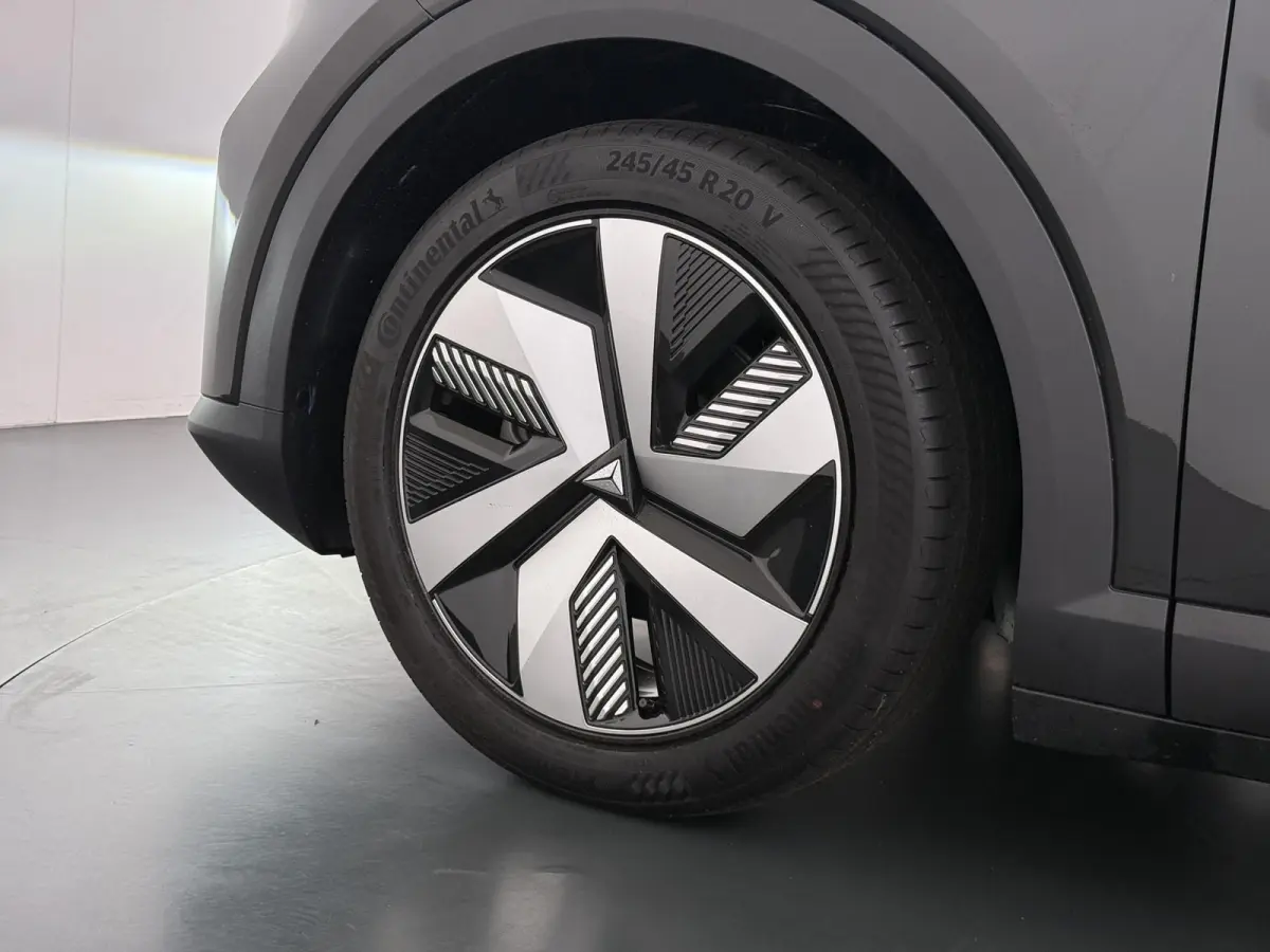 MAX 200KW | 68.8kwh | NIEUWE AUTO | PANORAMADAK | 20" LMV | 360° CAMERA | HEAD-UP DISPLAY | LEDEREN BEKLEDING | STOELVERWARMING | FULL OPTIONS | FABRIEKSGARANTIE T/M 2033 |