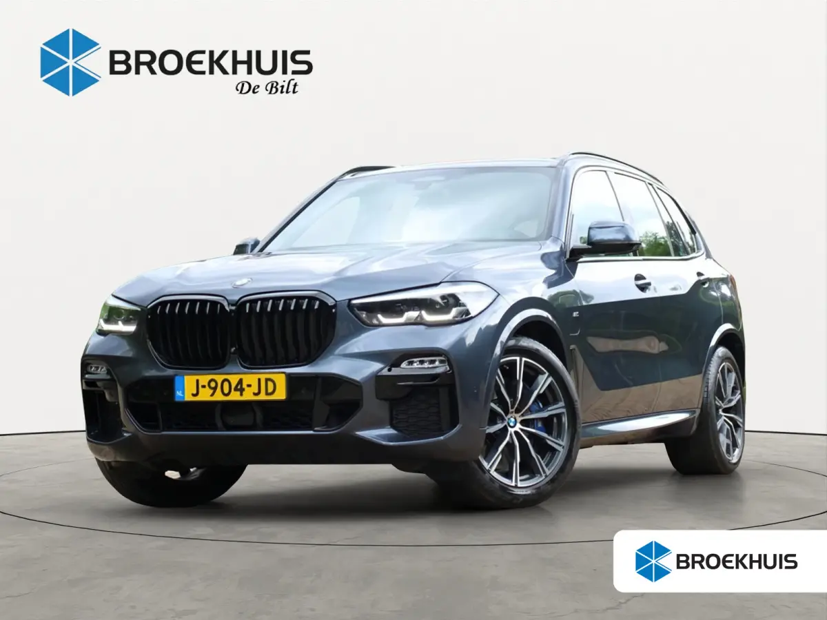 xDrive45e High Executive | NL-AUTO! | M-SPORT | 360° CAMERA ELEKTR TREKHAAK | LUCHTVERING | ADAPTIVE CRUISE | DODE HOEK | HARMEN KARDON | LANE ASSIST | ELEKTR. STOEL INCL GEHEUGEN