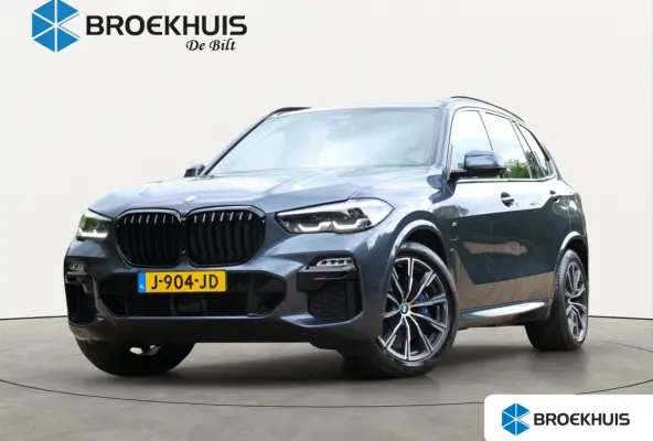 xDrive45e High Executive | NL-AUTO! | M-SPORT | 360° CAMERA ELEKTR TREKHAAK | LUCHTVERING | ADAPTIVE CRUISE | DODE HOEK | HARMEN KARDON | LANE ASSIST | ELEKTR. STOEL INCL GEHEUGEN