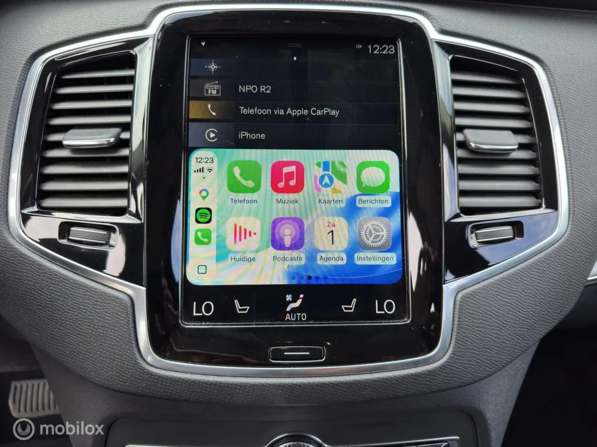 2.0 T8 PHEV AWD R-Design / Camera / Carplay / All in prijs