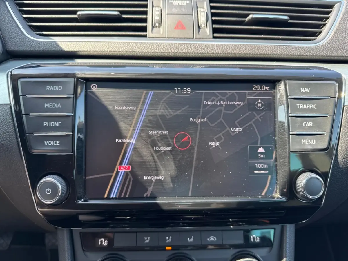 1.4 TSI Ambition Business | Pano | Carplay | Isofix | Navi | Cruise | Carplay