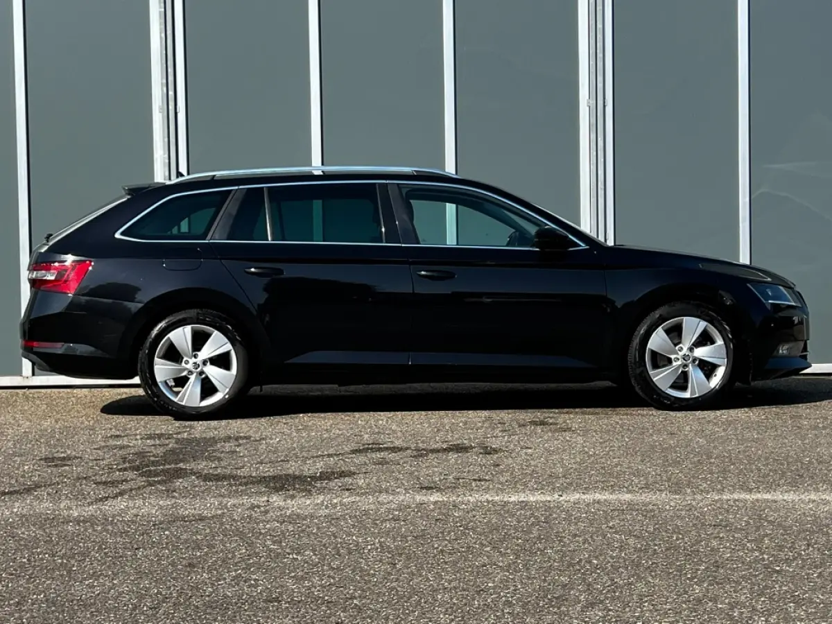 1.4 TSI Ambition Business | Pano | Carplay | Isofix | Navi | Cruise | Carplay