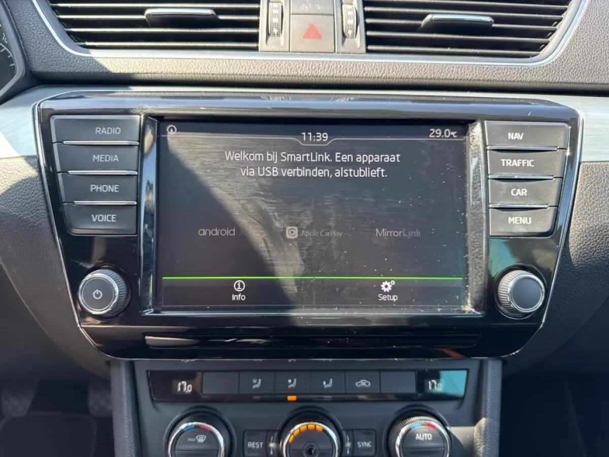 1.4 TSI Ambition Business | Pano | Carplay | Isofix | Navi | Cruise | Carplay
