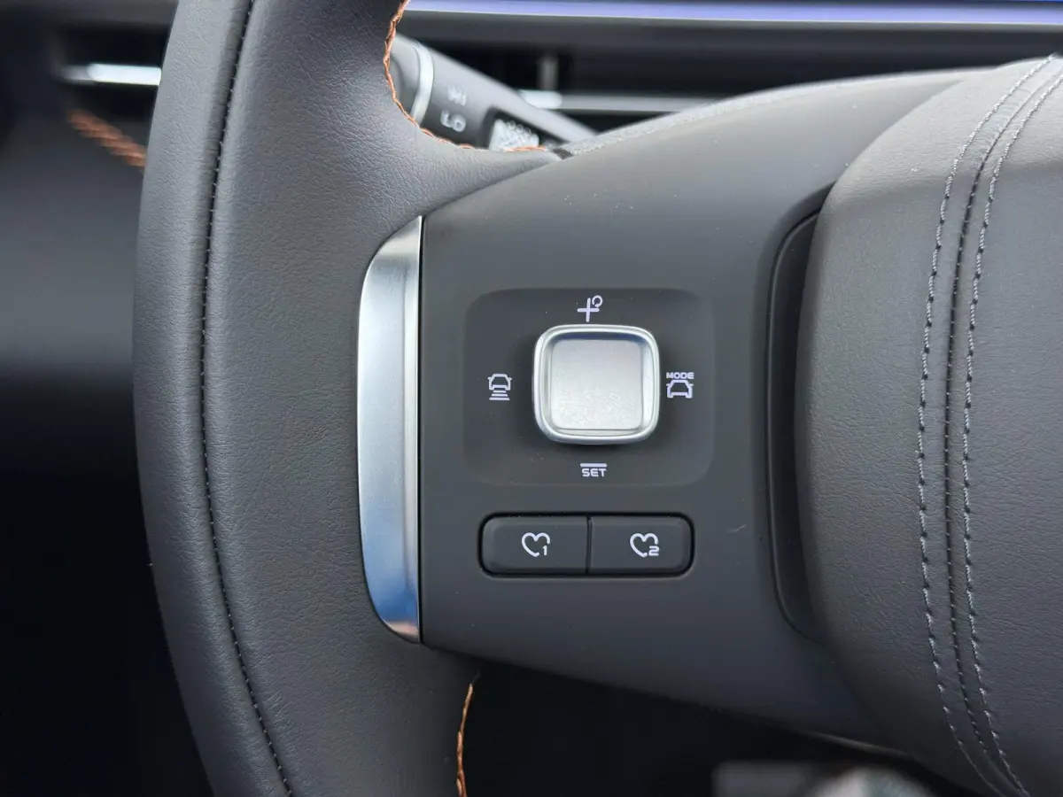 EV LHD MAX 200KW | 68.8 kwh | NIEUWE AUTO | PANORAMADAK | 20" LMV | 360° CAMERA | HEAD-UP DISPLAY | LEDEREN BEKLEDING | STOELVERWARMING | FULL OPTIONS | FABRIEKSGARANTIE T/M 2033 |