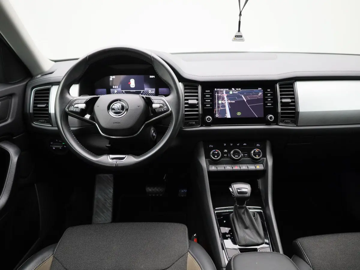 1.5 TSI Business Edition | Automaat | Navigatie | Apple Carplay / Android Auto | DAB | Camera | Half Leder | Cruise Control | Lichtmetalen Velgen |