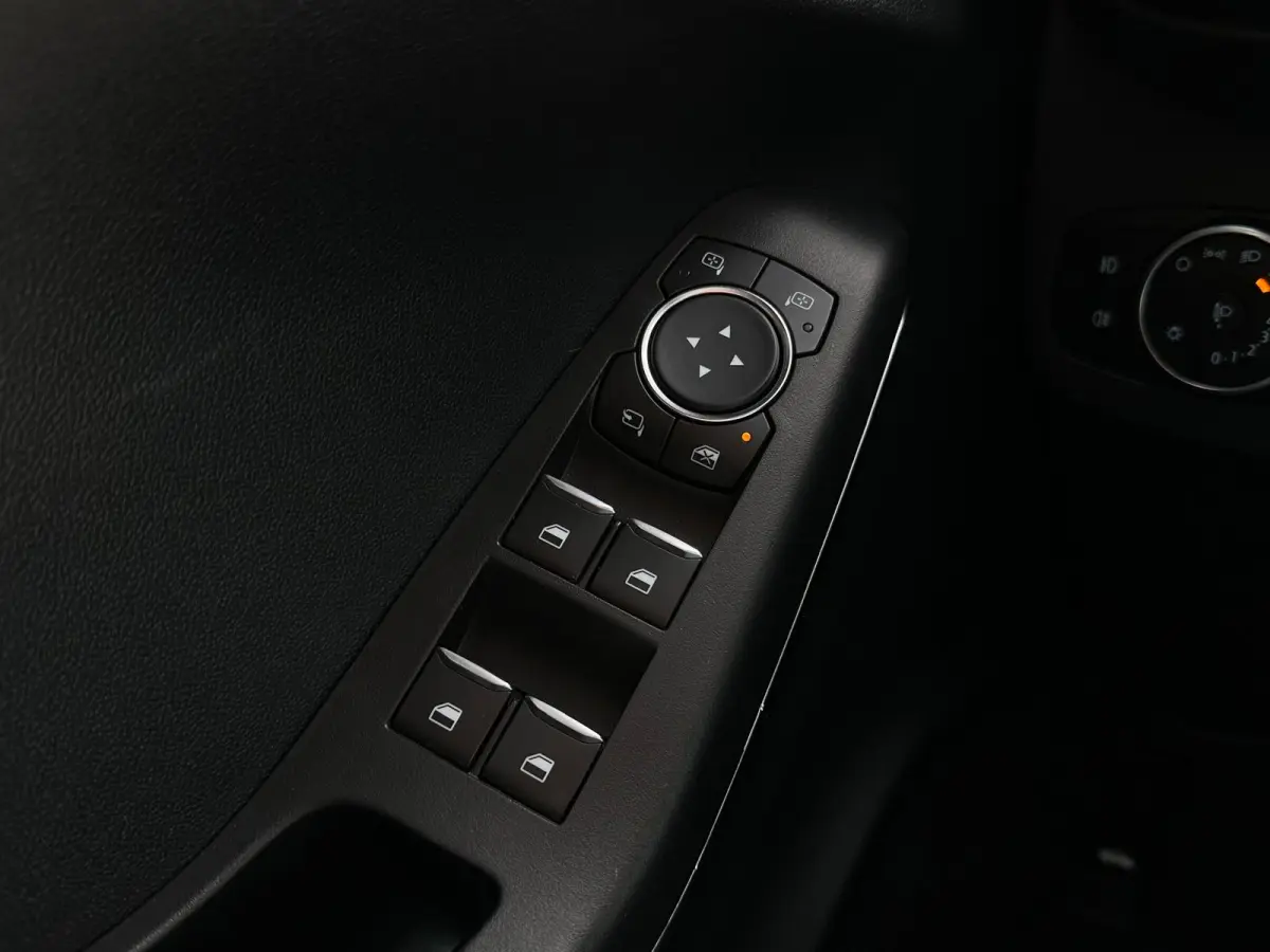 1.0 ST-Line, Automaat, Bluetooth, Cruise, Lane, Pano, Navi, Virtual Cockpit B&O Audio