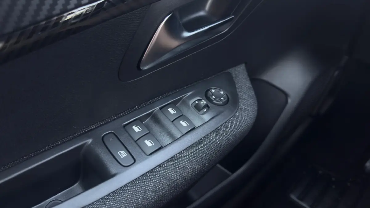 EV Business 50 kWh | Apple Carplay / Android Auto | Camera achter | Parkeer sensoren voor + achter |