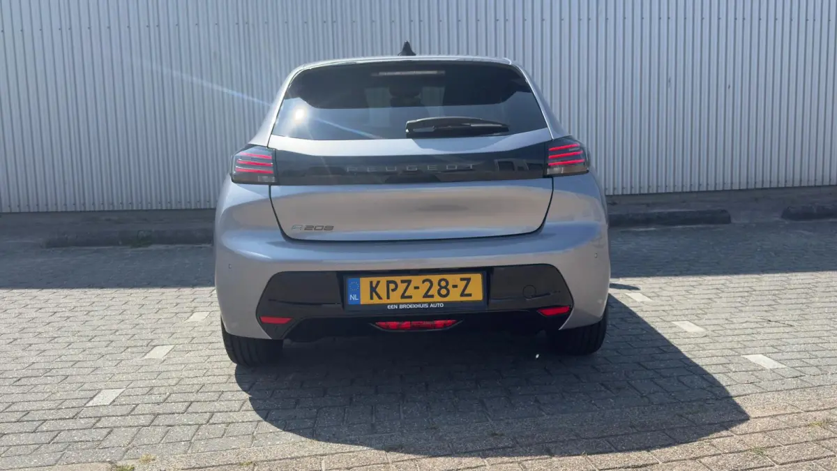 EV Business 50 kWh | Apple Carplay / Android Auto | Camera achter | Parkeer sensoren voor + achter |