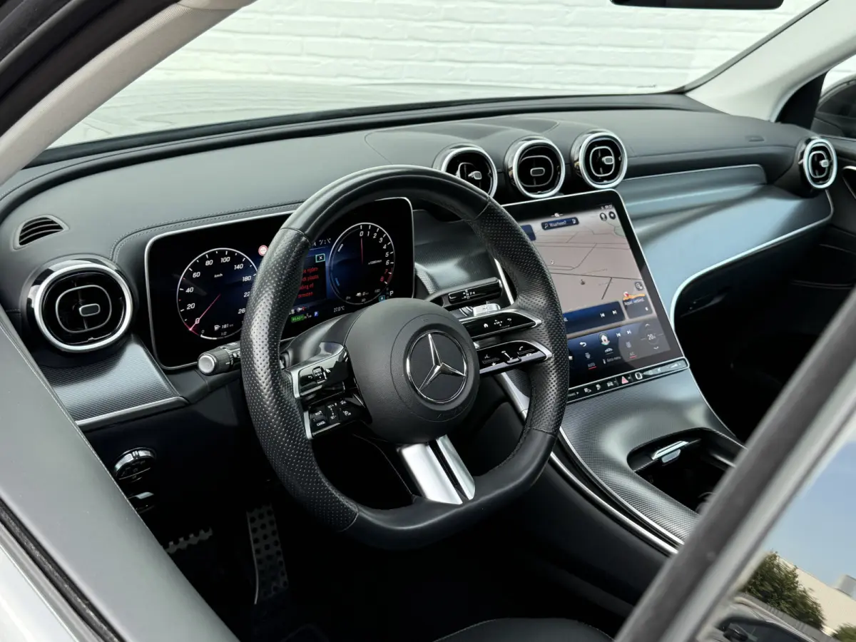 4MATIC AMG Line | Pano | Trekhaak | Distronic | Camera | 20 inch