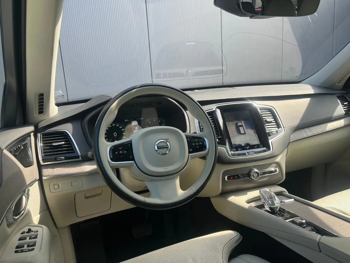 2.0 B5 AWD Inscription| 360 Camera | Elek. Trekhaak | Memory | Panoramadak | Stoel Verwarming & Ventilatie |