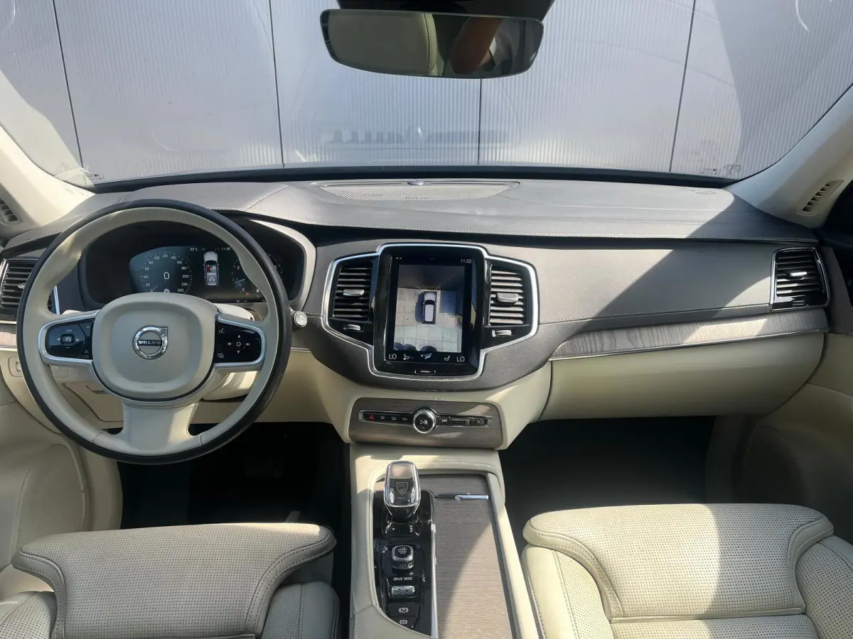 2.0 B5 AWD Inscription| 360 Camera | Elek. Trekhaak | Memory | Panoramadak | Stoel Verwarming & Ventilatie |