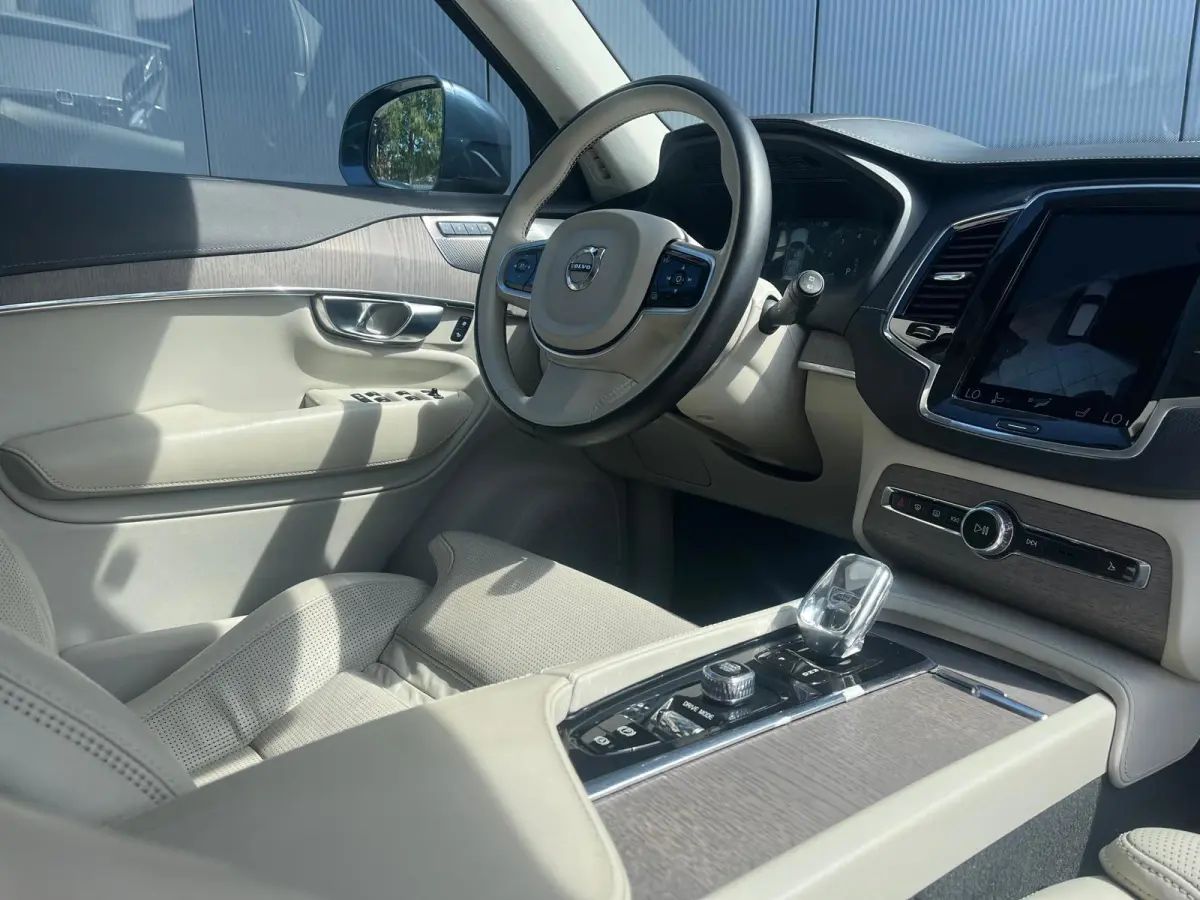 2.0 B5 AWD Inscription| 360 Camera | Elek. Trekhaak | Memory | Panoramadak | Stoel Verwarming & Ventilatie |