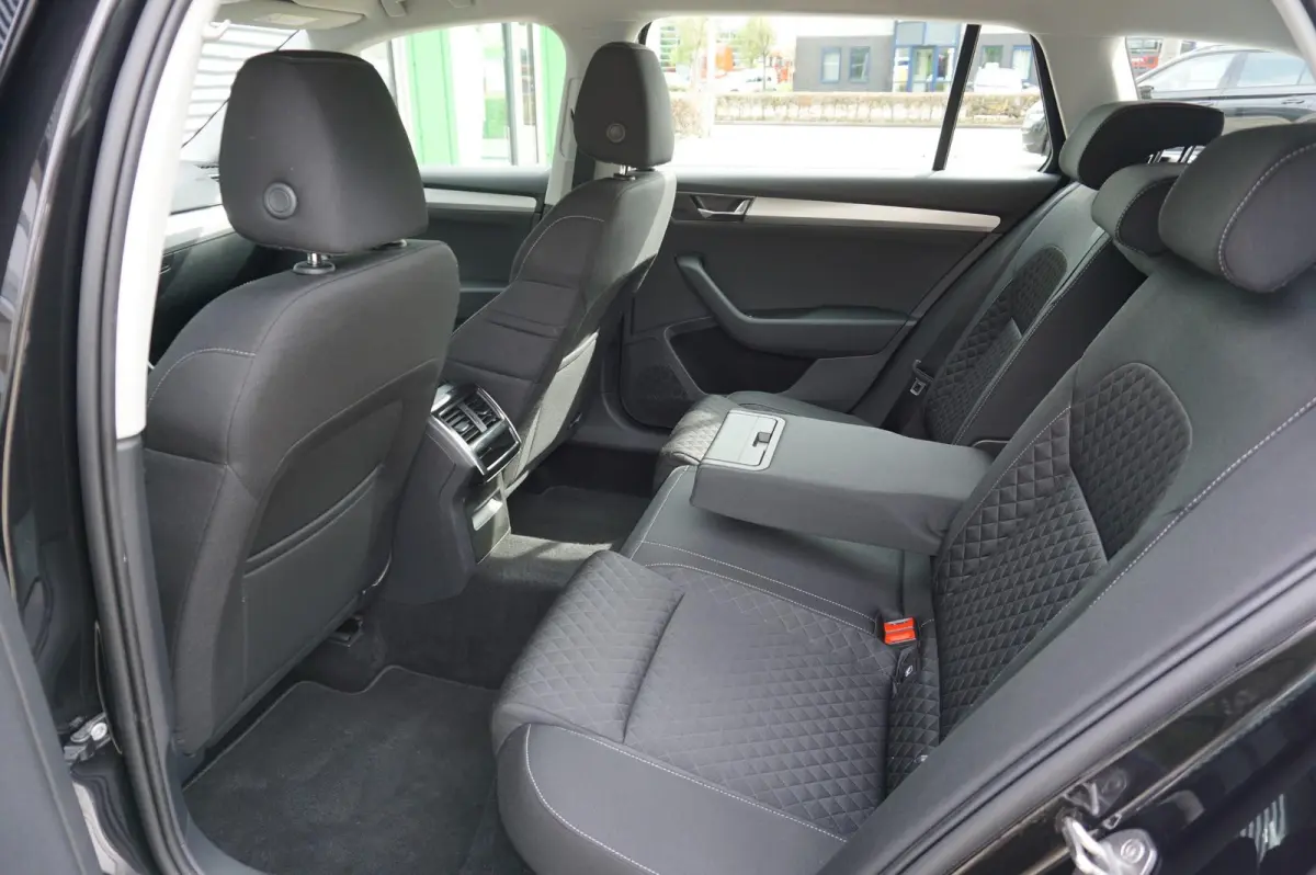 1.5 TSI 150pk DSG Business Edition | Trekhaak | Navigatie