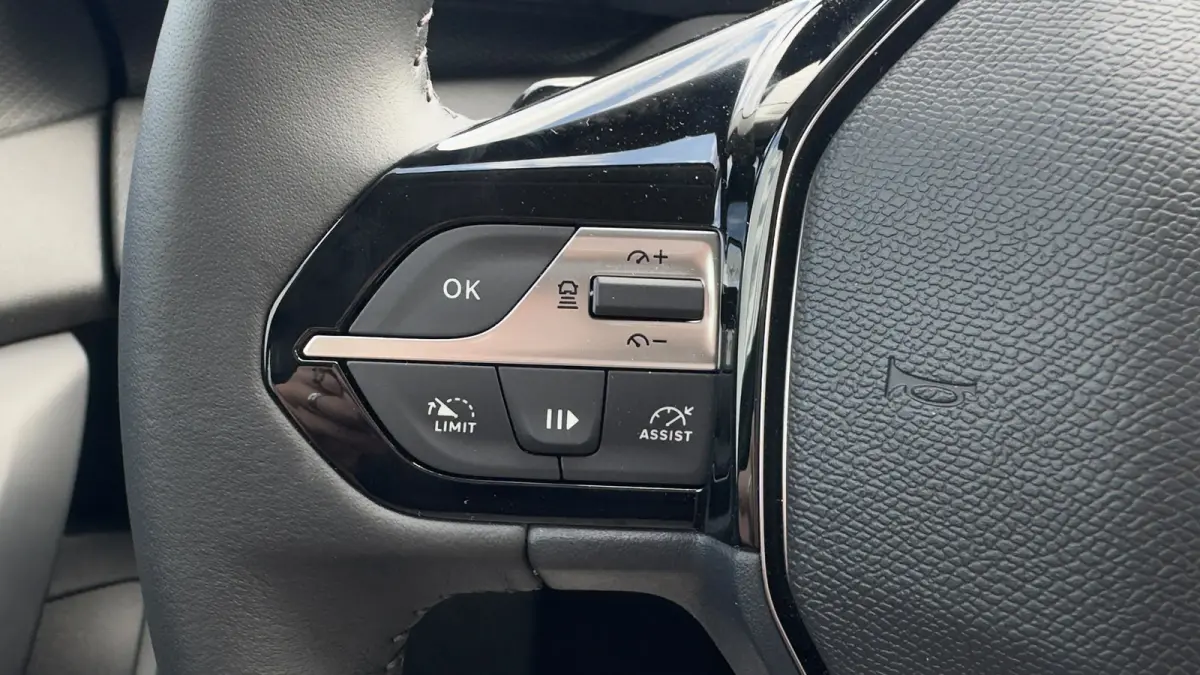 1.2 Hybrid 145 e-DCS6 Style | Afneembare trekhaak | Apple Carplay / Android Auto | Cruise Control | Navigatie | Automaat