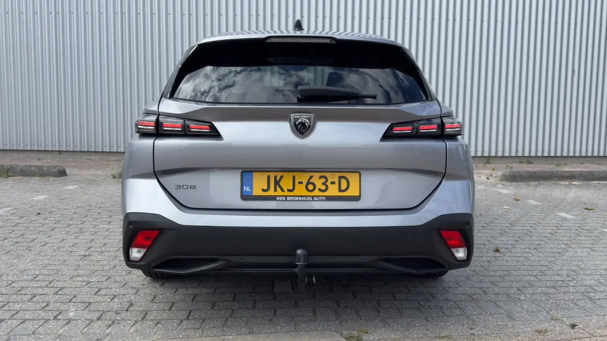 1.2 Hybrid 145 e-DCS6 Style | Afneembare trekhaak | Apple Carplay / Android Auto | Cruise Control | Navigatie | Automaat