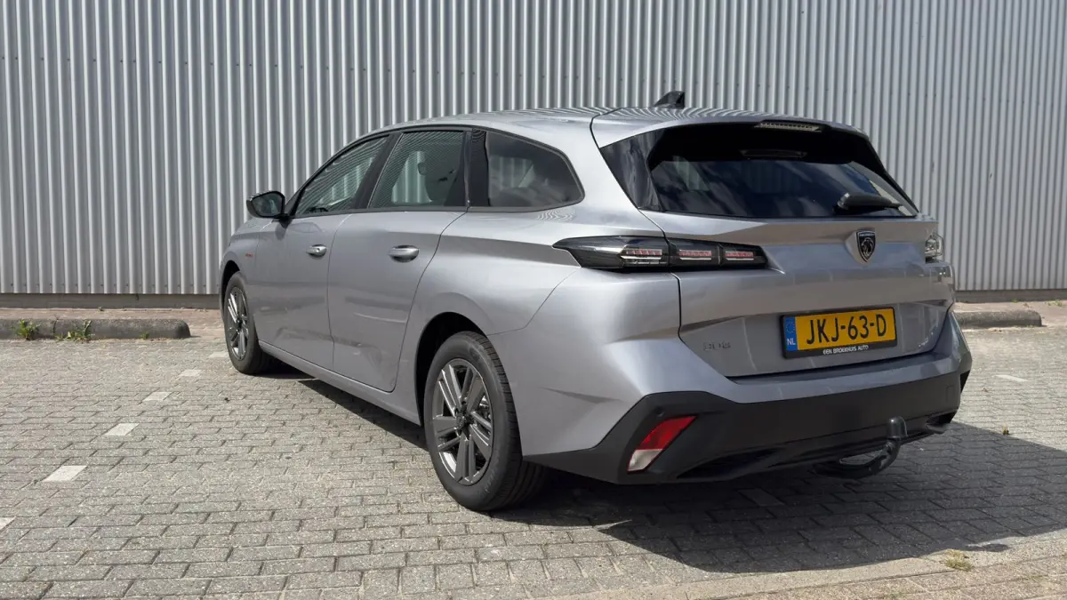 1.2 Hybrid 145 e-DCS6 Style | Afneembare trekhaak | Apple Carplay / Android Auto | Cruise Control | Navigatie | Automaat