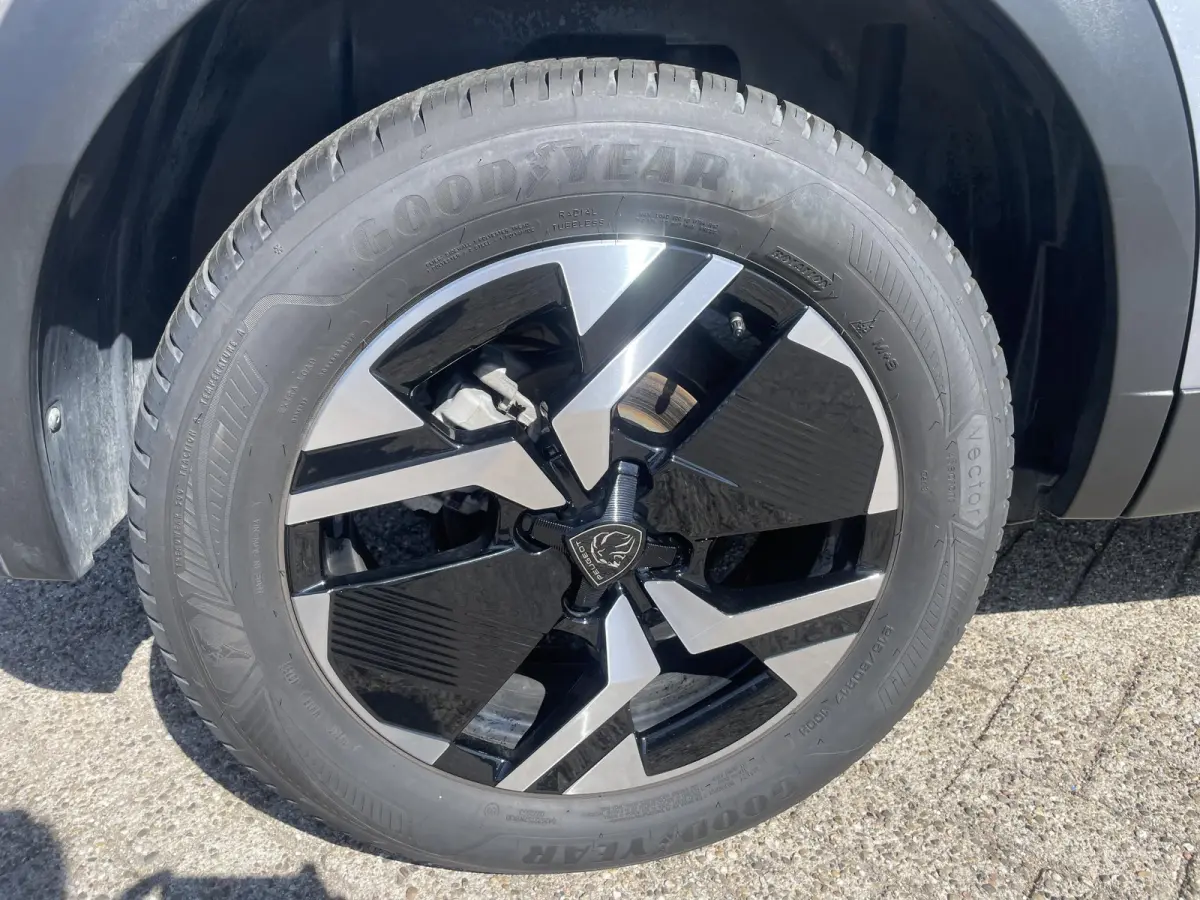 1.2 Hybrid 145 GT