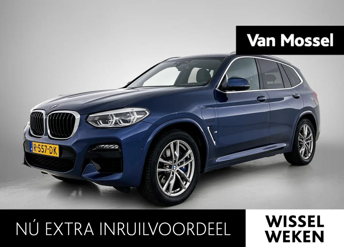 xDrive30e Executive M-Sport | SPORTSTOELEN | CAMERA | NAVIGATIE | STOELVERWARMING | DIGITAAL COCKPIT | HALF LEDEREN BEKLEDING