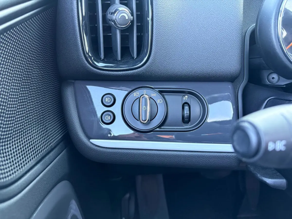 Mini 2.0 Cooper S LAGE KM! | 192PK | PANO | NL-Auto | Perf onderH | Carplay | ParkSens | Cruise