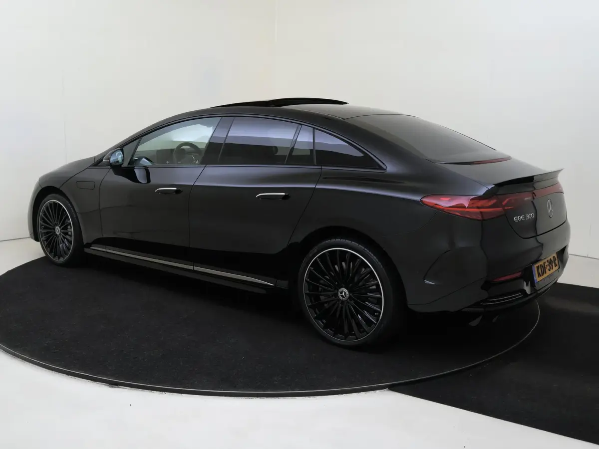 300 Business Solution AMG 90 kWh / Luchtvering / Panaroma-dak / Memory-Stoelen /