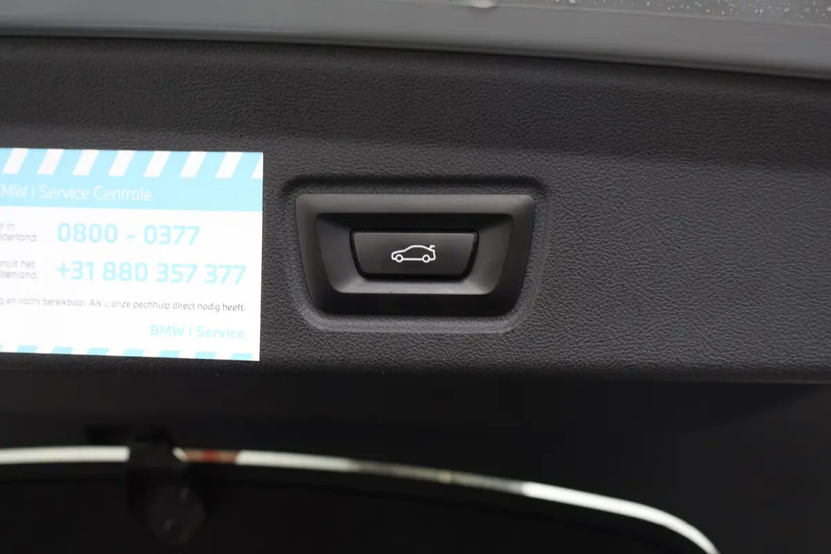 eDrive35 High Executive 70 kWh | SoH 99% | M-Sport Pakket | Achteruitrijcamera | Schuif/Kantel Dak | Harman Kardon | Active cruise | Trekhaak |