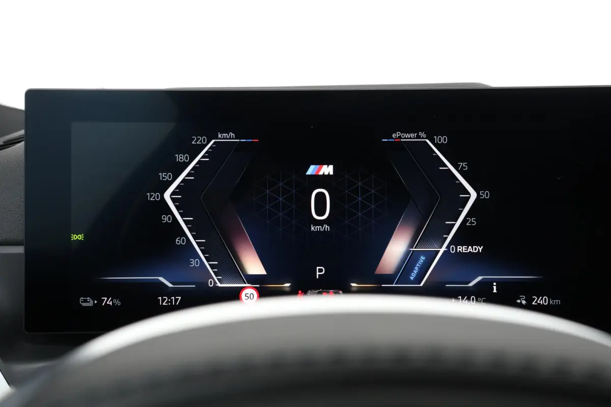 eDrive35 High Executive 70 kWh | SoH 99% | M-Sport Pakket | Achteruitrijcamera | Schuif/Kantel Dak | Harman Kardon | Active cruise | Trekhaak |